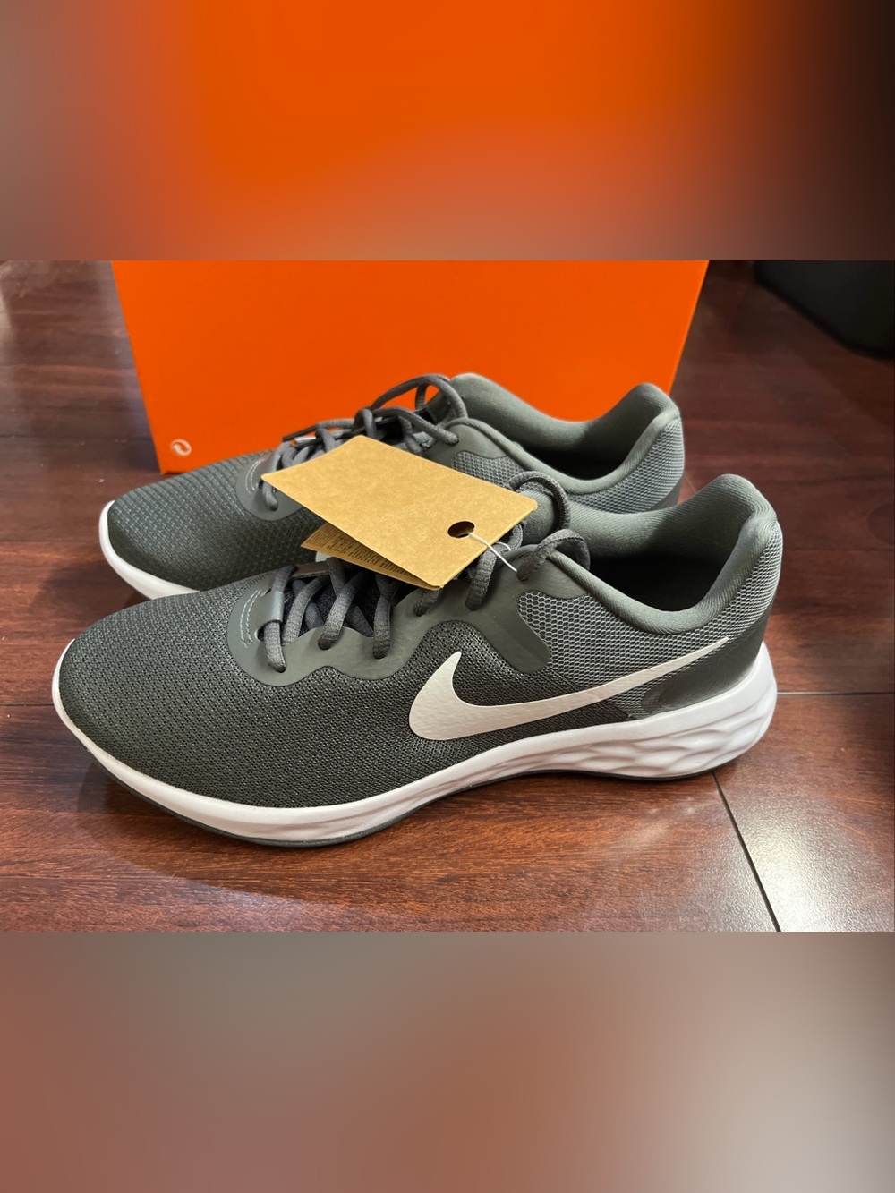 Mens 11 Nike Revolution 6 NN Iron Grey Shoes Running Walking DC3728 004 HALF BOX - Picture 7 of 16